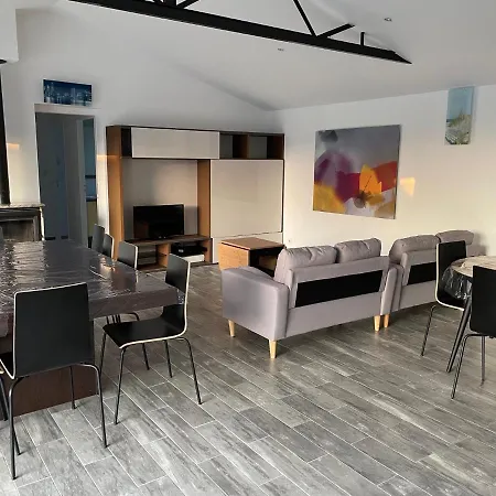 La Maison D'ilaude De 7 A 14 Personnes *